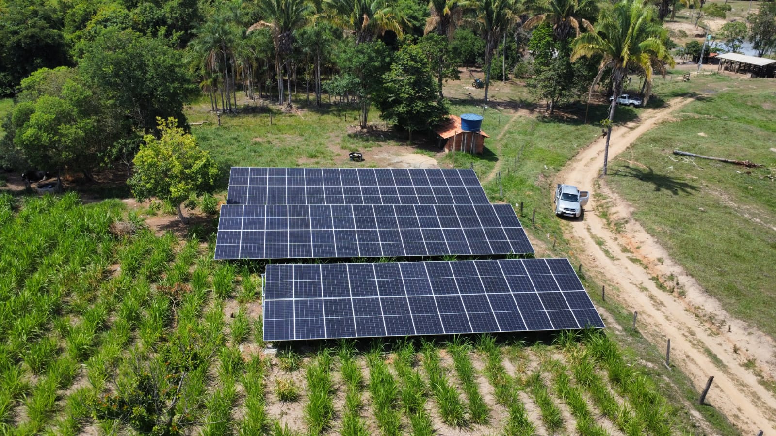 Usina solar em propriedade rural